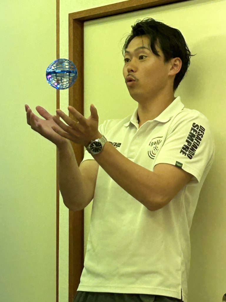 英語が喋れる⁉ やす先生！ - 株式会社Defiro